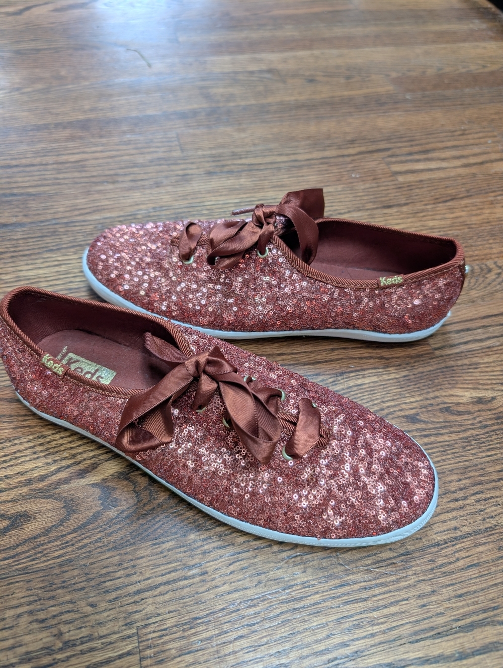 Keds nwot Women’s Sequin Sneakers in Rose Copper